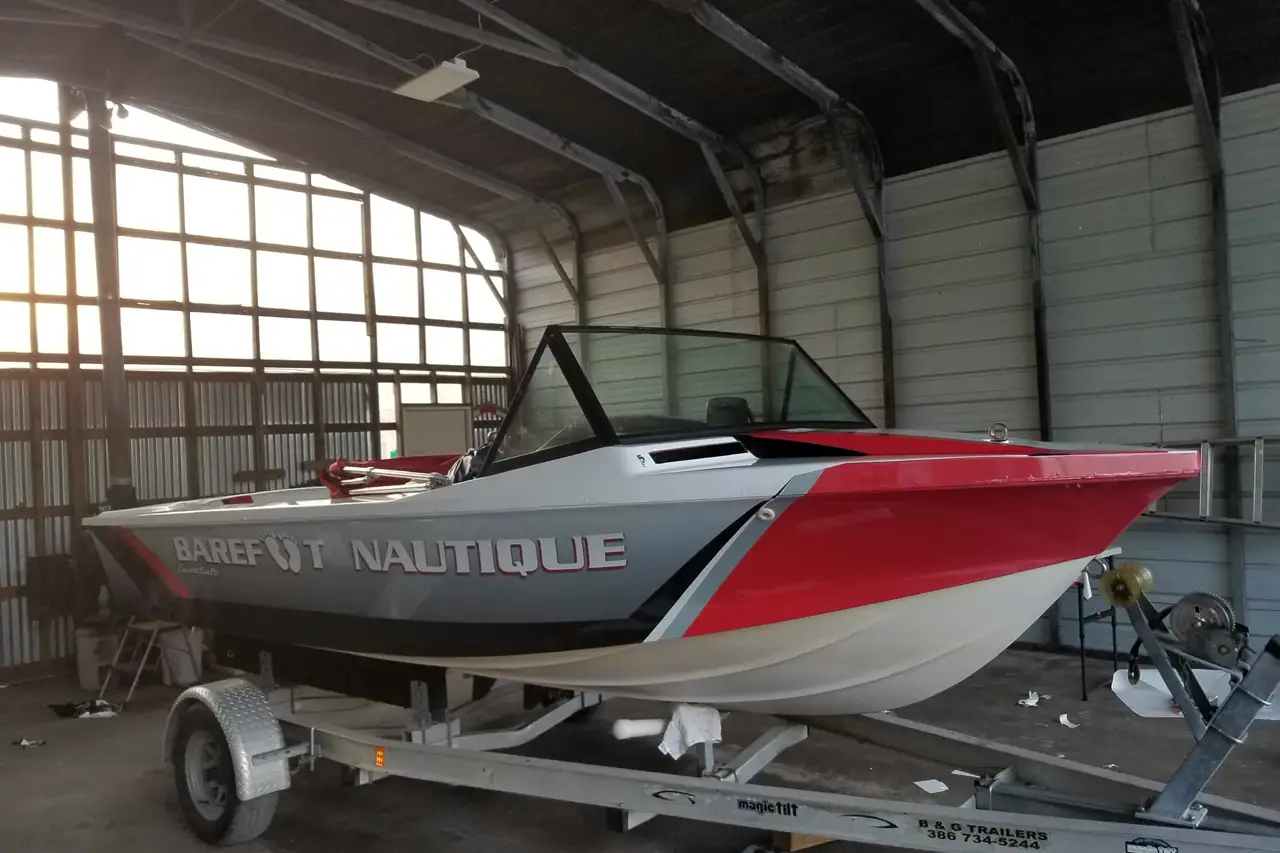Barefoot Nautique - Custom Boat Wrap