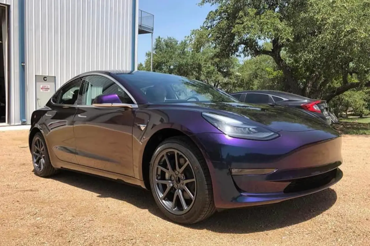 Psychedelic Color Flip Wrap - Tesla Model 3
